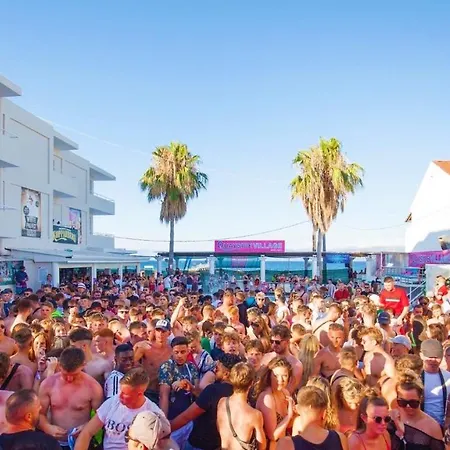 Quayside Village (adults Only) 2*